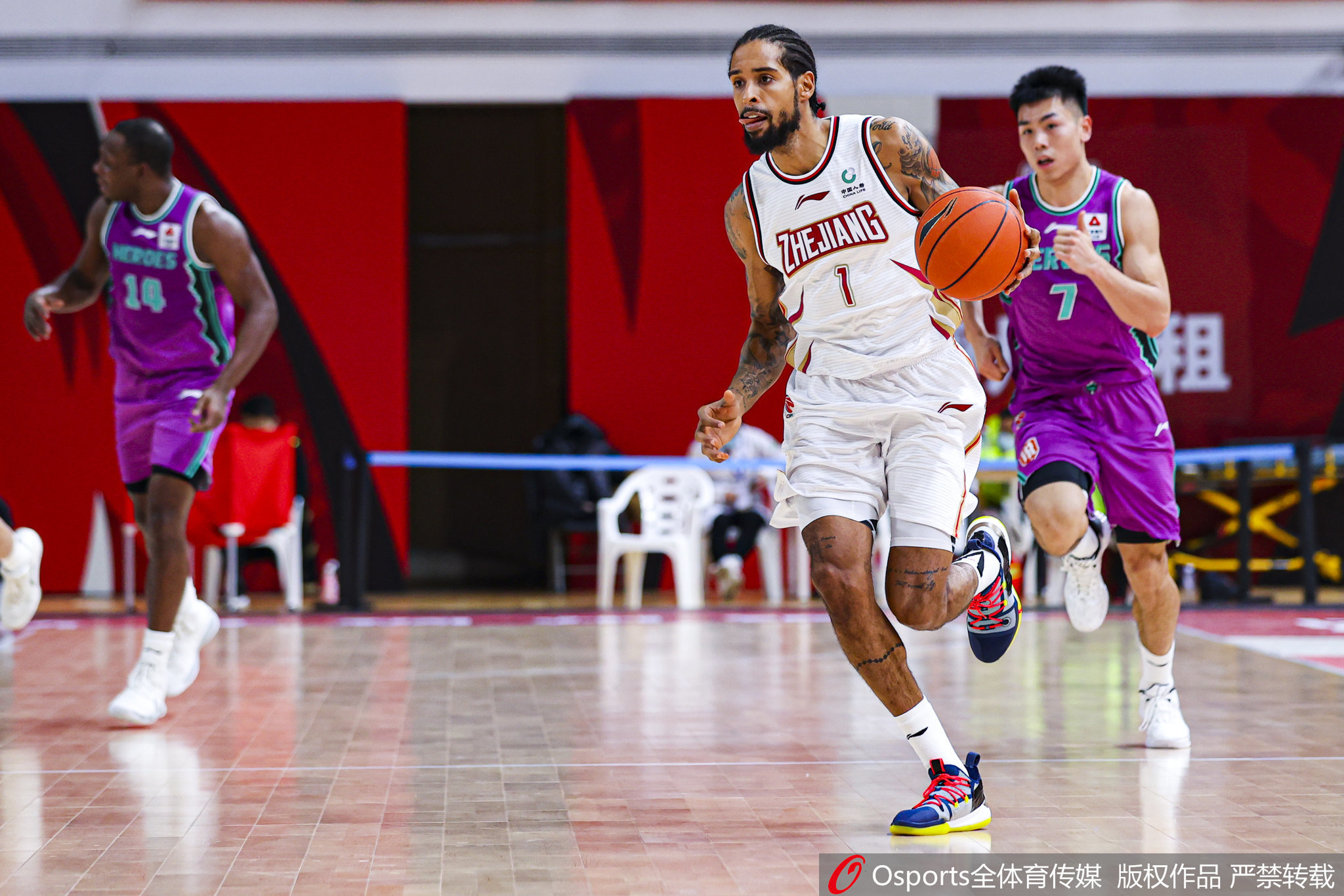 包含集结日意甲传出新动向,浙江稠州扳平良机,管理层表态:引发热议,赛程密集仍需轮换的词条 包含集结日意甲传出新动向,浙江稠州扳平良机,管理层表态:引发热议,赛程密集仍需轮换的词条