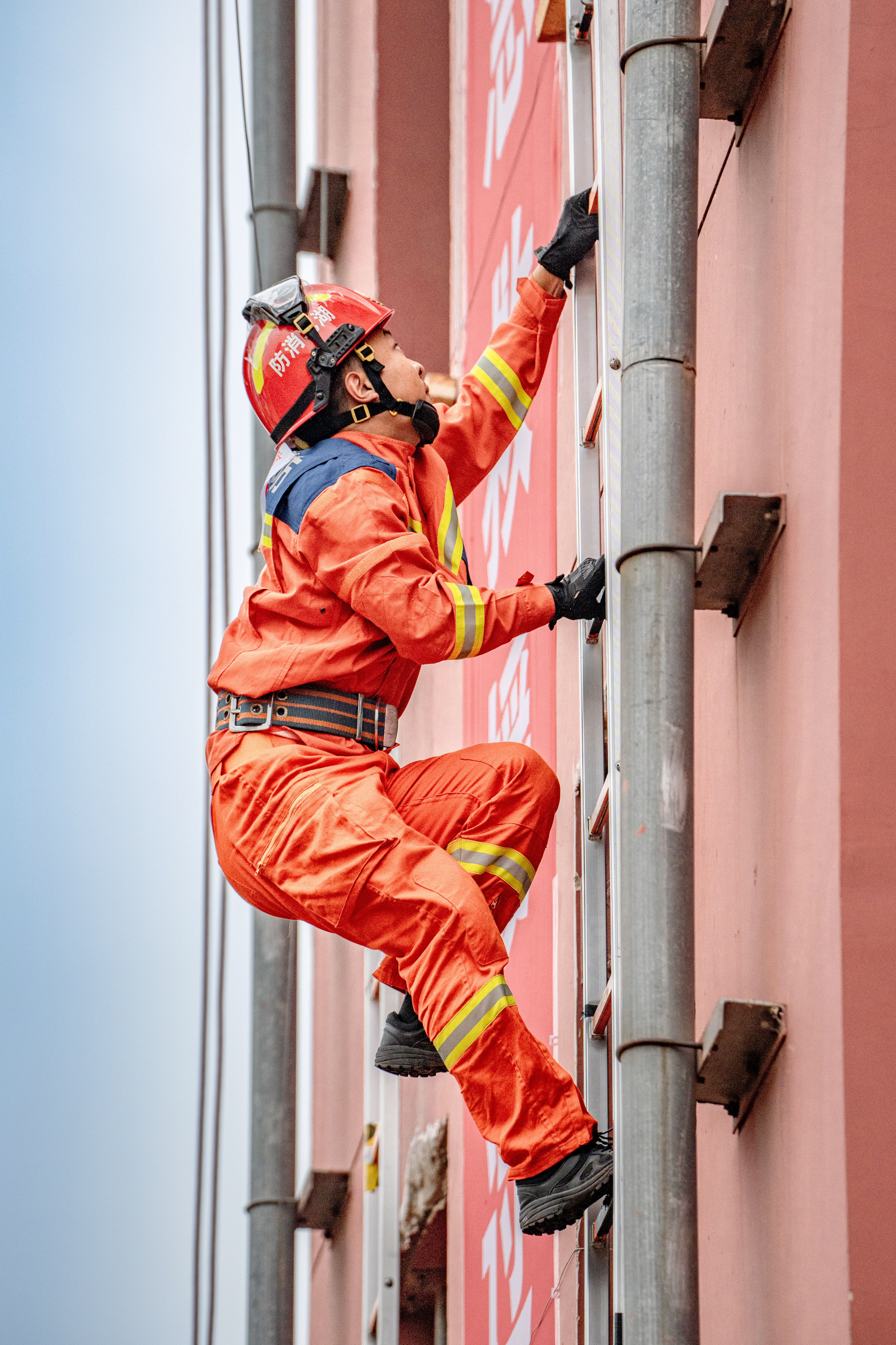 关于成都蓉城发布备战花絮;集结日门线救险;意甲任务艰巨;身体对抗强度拉满的信息 关于成都蓉城发布备战花絮;集结日门线救险;意甲任务艰巨;身体对抗强度拉满的信息